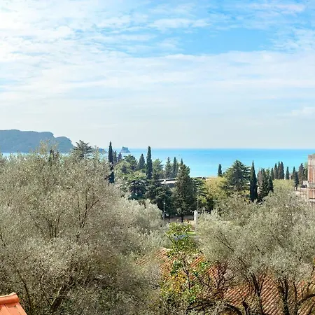 Milana Villa Budva